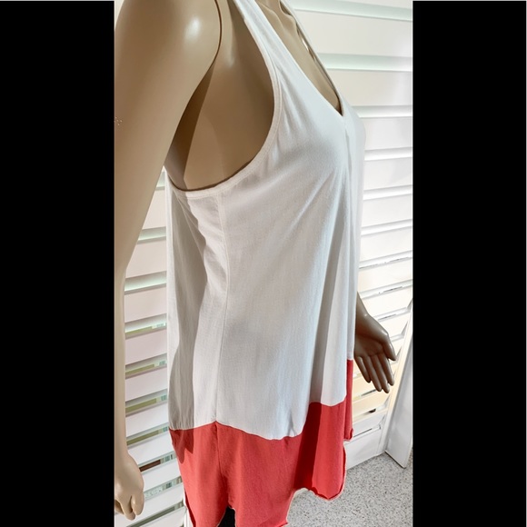 yak & yeti Tops - 🛍NWOT YOGA SHIRT! Super stylish!